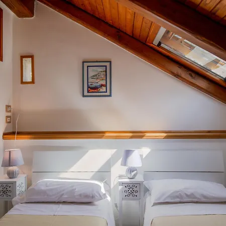 Maison Antica - One Step Away From The Sea *