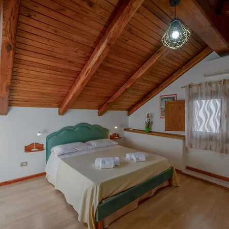 Maison Antica - One Step Away From The Sea